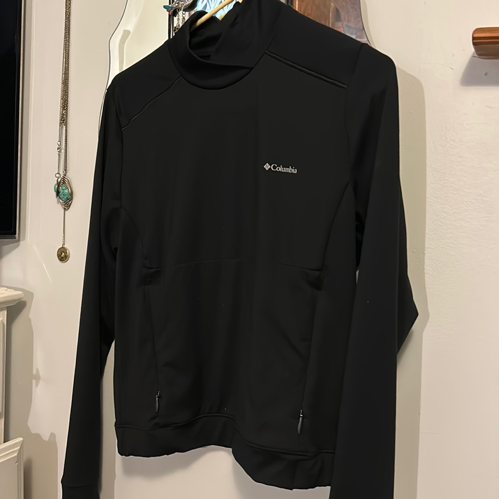 Columbia pullover athletic
